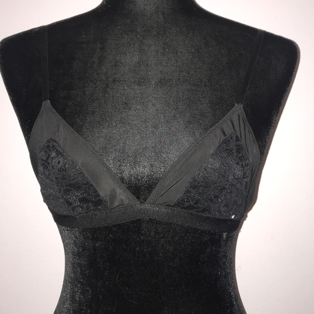 Lacey bra